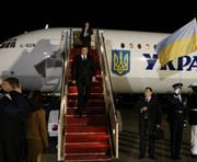 Янукович пересядет на новый самолет