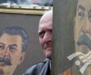 Запорожские коммунисты таки установили памятник Сталину
