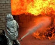 Взрыв и пожар в жилом доме Харькова - есть эвакуированные