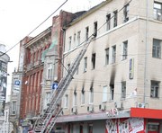 Погорельцы призывают восстановить здание на Сумской в Харькове