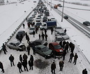Крупное ДТП в России: столкнулись десятки авто