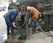 В Харькове чистят дождеприемные колодцы (СПИСОК)