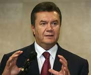 Врачи запретили Януковичу много двигаться