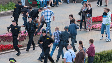 Акция протеста в День независимости Белоруссии: задержаны десятки человек