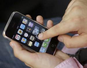 Ввозимые в Украину мобильные телефоны будут маркировать
